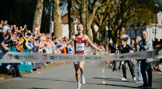 Höchstleistungen und Emotionen: Das war der Paderborner Osterlauf 2025