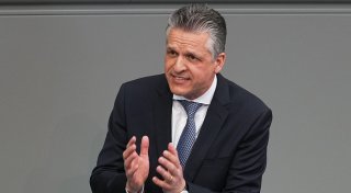 Umgang mit der AfD: Union will gemeinsame Linie mit SPD