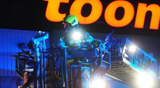 Große Feuerwehr-Übung: Handwerker lösen Brand in Bünder Baumarkt aus