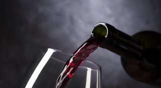 Betrugsvorwürfe gegen Online-Shop, Alkoholverbot und ein brennendes Bauernhaus