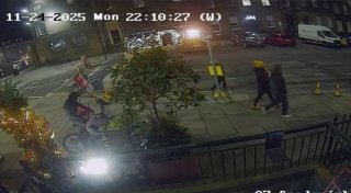 Kuriose Tat: Dieb klaut riesigen Nussknacker in Edinburgh