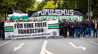 Kurz vor Derby: Fan-Protest in Hannover und Braunschweig