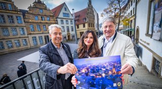 Reisegutschein als Hauptpreis: Bielefelder Adventskalender für den guten Zweck