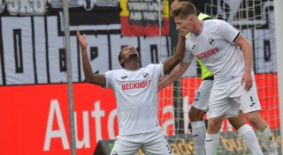 Sieg im Kreis Gütersloh: SC Verl dreht Partie gegen Cottbus dank Doppelpacker Onuoha