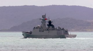 Chinesische Kriegsschiffe vor Australien - Flüge ändern Kurs