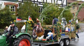 Stadtfest in Lichtenau: Viele Besucher beim Klostermann-Markt und großem Festumzug