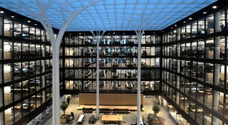 Amazon eröffnet neue Deutschlandzentrale und vergrößert sich