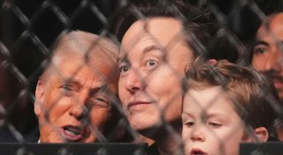 Musk mit 4 Jahre altem Sohn bei Kampfsport-Spektakel