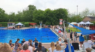 Irritierender Bürokratismus im Kreis Gütersloh: Freibad-Attraktion plötzlich vor dem Aus