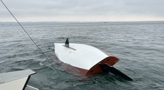 Wettkampfboot kentert auf Bodensee - zwei Segler tot
