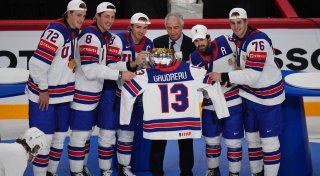 USA gewinnen historischen Titel für gestorbenen Mitspieler