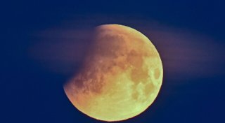 Partielle Mondfinsternis über Deutschland am Freitagmorgen