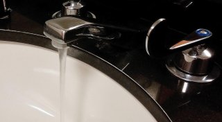 Trinkwasser im Kreis Herford: Sorgt die Hitze für Probleme?