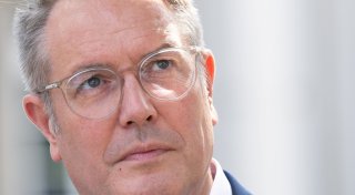 Schweitzer will mehr Geld für die Kommunen für Flüchtlinge