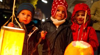 Singen beim Martinsumzug: Das sind die beliebtesten Laternenlieder