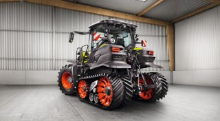 Claas aus dem Kreis Gütersloh gewinnt bei Messe Agritechnica Preis für neuen Traktor