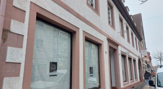 Neuer Pächter übernimmt Geschäft in der Warburger Innenstadt