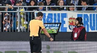 Arminia Bielefeld sauer auf den Schiri: „Ich muss mich zusammenreißen“