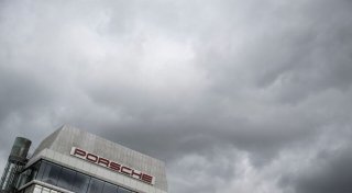 Porsche setzt auf Verbrenner - Milliardenlast drückt Gewinn