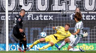 Doppelpack von Demirovic beschert Stuttgart ersten Sieg