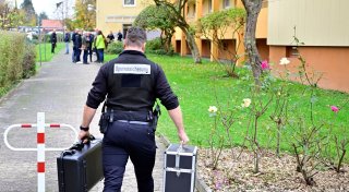 Mann stirbt nach Schuss aus Polizeiwaffe