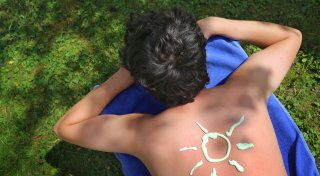 Schattenseiten der Sonne: Der richtige Schutz vor Hautkrebs