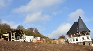 Sichtbare Veränderungen in Porta Westfalica: Neuer Kaiserhof-Eigentümer reißt ab und räumt auf