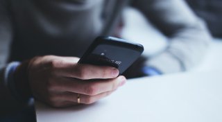 Mit Fake-Profilen auf Dating-Portal: Bad Oeynhausener sollen Verehrer ausgeraubt haben