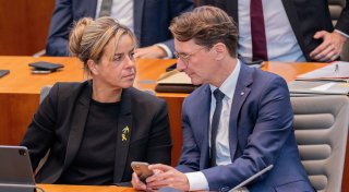 Die NRW-Landesregierung steht vor ihrem ersten Lackmustest