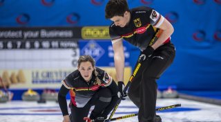 Deutschland muss im Mixed-Curling um Olympia-Ticket bangen