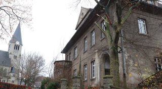 Fragwürdiger Tourismus: Guide stellt 33 verlassene Orte in OWL vor