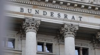 Bundesrat segnet Steuerentlastung und Deutschlandticket ab