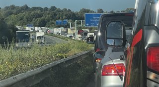 Lkw-Fahrer schwer verletzt: A2 nach Sperrung zwischen Herford und Bielefeld wieder frei