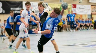 Überragende erste Halbzeit: TuS Spenge feiert 32:22-Heimsieg