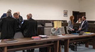 Paderborner Prozess um Millionenbetrug: Verteidiger attackieren Staatsanwaltschaft