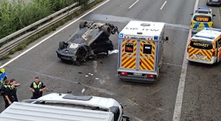 Mann aus Auto geschleudert: A2 zwischen Bielefeld und Herford wieder freigegeben