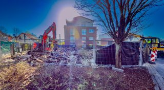 Abriss trotz Denkmalschutz - Bielefelder Schieferhaus weicht Neubau