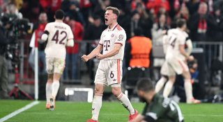 Davies «schwebt» - und Bayern taumelt