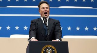 Musk sorgt mit Hitlergruß-ähnlicher Geste für Aufsehen