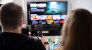 Monster, Drachen, Wechseljahre: Diese Serien-Highlights starten bei Netflix und Co. im November