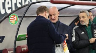 Nagelsmann überreicht DFB-Trikot für Adam Szalai