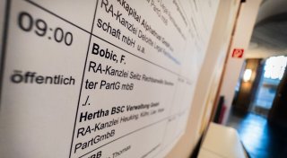 Millionenstreit Hertha gegen Ex-Chef Bobic geht weiter