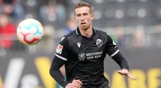 Backup mit Zweitligaerfahrung: Arminia Bielefeld geht auf Nummer Sicker
