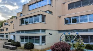 Bad Driburg soll absurde Zahl von Lautsprechern in Gesamtschule verbauen