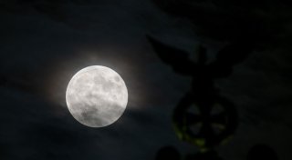 Supermond, Sternschnuppen - und Wolken am Abendhimmel