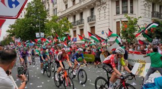 Wieder Protestaktion bei der Vuelta: Radprofi Romo gestürzt