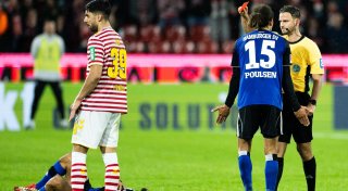 Mehr als fünf Minuten Videobeweis: Wieder Kritik am VAR