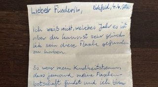 Flaschenpost aus Bielefeld: Junge Niederländerin sucht den geheimnisvollen Autor
