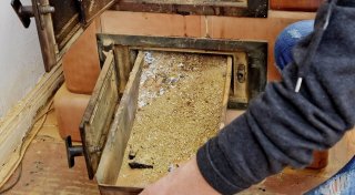 Brandgefahr vermeiden: Asche richtig entsorgen