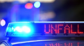 Zwei Verletzte bei Unfall nach Frontalzusammenstoß in Enger